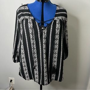 Tula woman top plus size 3xl. D